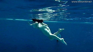 Sheril Blossom super cute big tits underwater