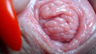 Wet Pussy close-up with squirting on LatinaCamTV