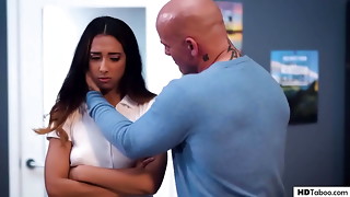 Spoiled slut Kiarra Kai fucked by teacher Dad