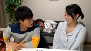 Older Stepbrother Sleeps His Wife. Naomi MiyafujiKudou Naomi