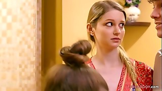 Couple gets horny female massage therapist